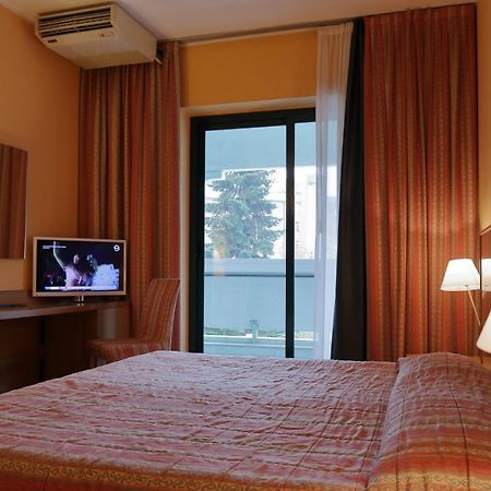 Hotel Romanisio Fossano Exterior photo