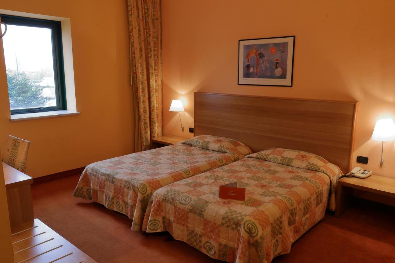 Hotel Romanisio Fossano Exterior photo